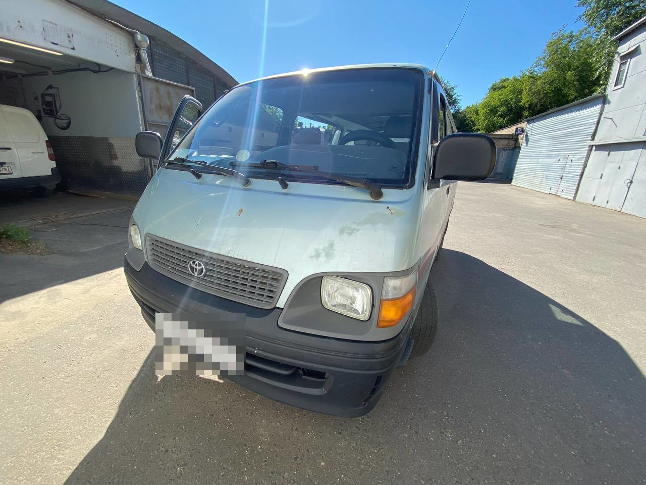 Полицейская маркировка Toyota Hiace